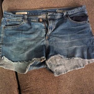 Gap shorts
